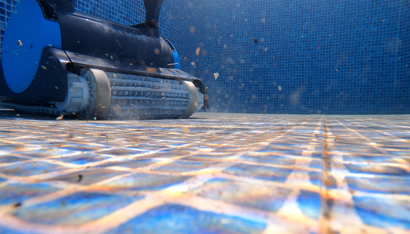 Dolphin Premier Widest Cleaning Path